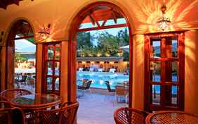 Willkommen im schönen Club Orient - Foto: Ingo Wandmacher